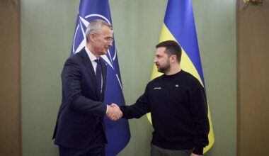 „Un moment dureros”. Fostul șef al NATO rememorează convorbirea în care Zelenski i-a cerut să închidă spațiul aerian al Ucrainei