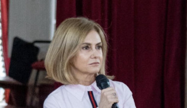 O judecătoare a lansat o scrisoare deschisă către Nicușor Dan și Ilie Bolojan: „Pentru a vă atinge scopurile absolut mizerabile sunteți gata să pârjoliți tot”