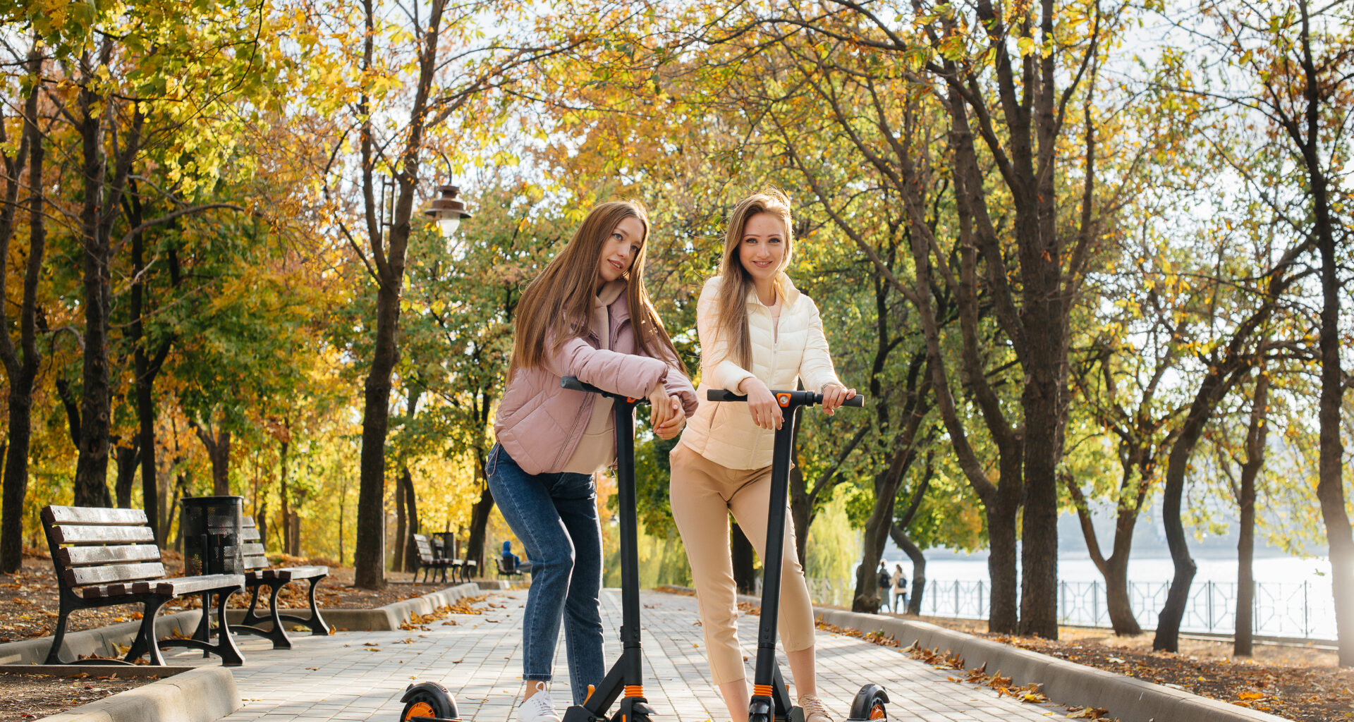 Asigurările RCA pentru trotinete și biciclete electrice devin obligatorii: legea a fost promulgată. Cât va costa asigurarea