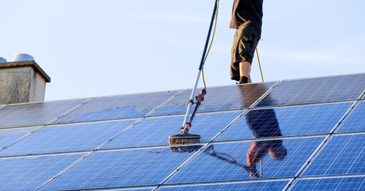 Eficiența panourilor fotovoltaice iarna. Ce să faci ca să optimizezi producția în sezonul rece