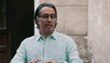 Serge Ioan Celebidachi, despre relația cu marele dirijor și colaborarea cu John Malkovich: „Tata a recreat universul românesc. A fost eroul meu“