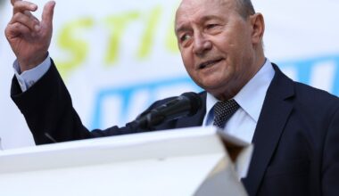 Traian Băsescu, considerat cel mai bun primar al Capitalei din ultimii 35 de ani. Cine este pe locul doi