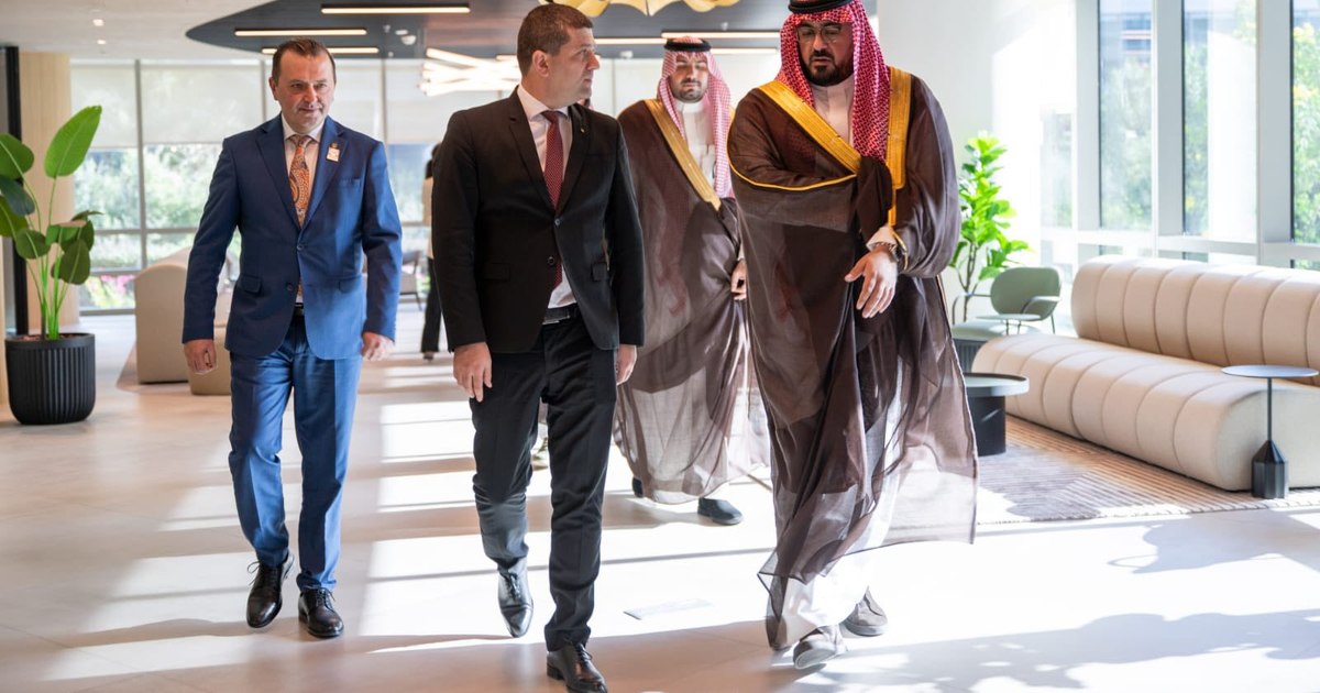 Analist, despre vizita ministrului român al Economiei în Arabia Saudită: „Conferă părții saudite un ascendent simbolic asupra României”