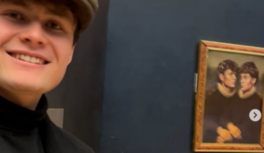 Securitatea la Luvru, un dezastru. Doi influenceri şi-au agăţat portretul lângă Mona Lisa lui Leonardo da Vinci