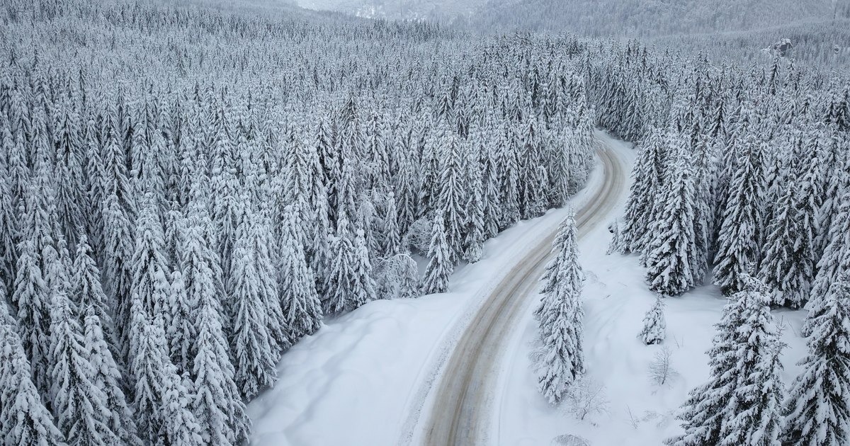 ANM a actualizat prognoza până la jumătatea lunii decembrie. Cum începe iarna 2025-2026