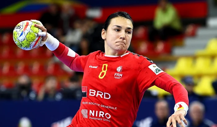 Cristina Neagu avea o aruncare în forță 