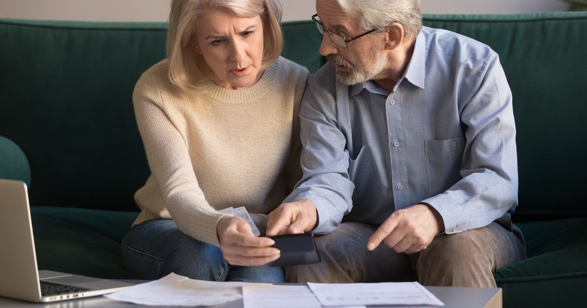 „Banii la saltea vă sărăcesc”. Ce alternative mai sigure recomandă un expert fiscal