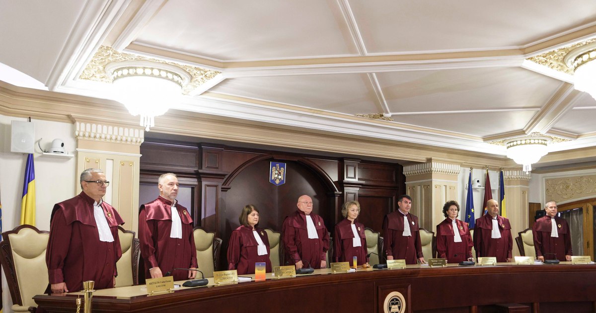 Cum ar putea reduce Guvernul pensiile speciale fără a intra în conflict cu CCR. Analiza expertului în apărare, Hari Bucur-Marcu