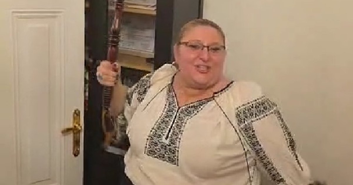 Diana Șoșoacă, petrecere cu artificii lângă Ambasada Ucrainei: „E ziua mea, fac ce vreau!” Au intervenit jandarmii