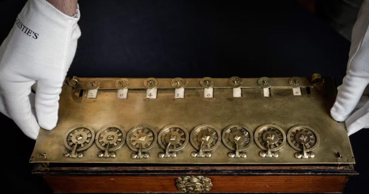 Dispută în Franţa pentru un „calculator” funcţional, inventat în 1642. Oamenii de ştiinţă au obţinut scoaterea lui de la licitaţie