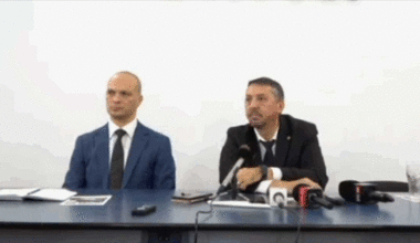 Trei greșeli într-o propoziție: Ministerul Educației, prins cu tema nefăcută. Reacția lui Daniel David: „Incredibil!”