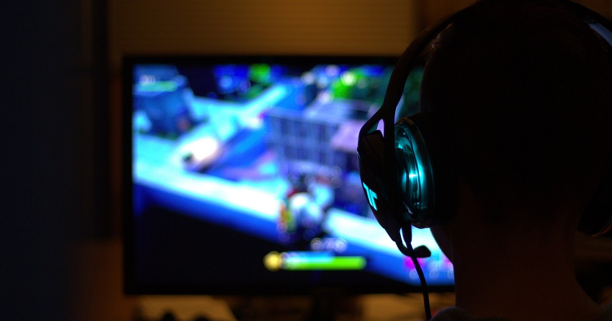 Copii recrutați prin jocuri video pentru a comite crime. Cazul care a șocat Europa: un băiat și-a ucis sora mai mică