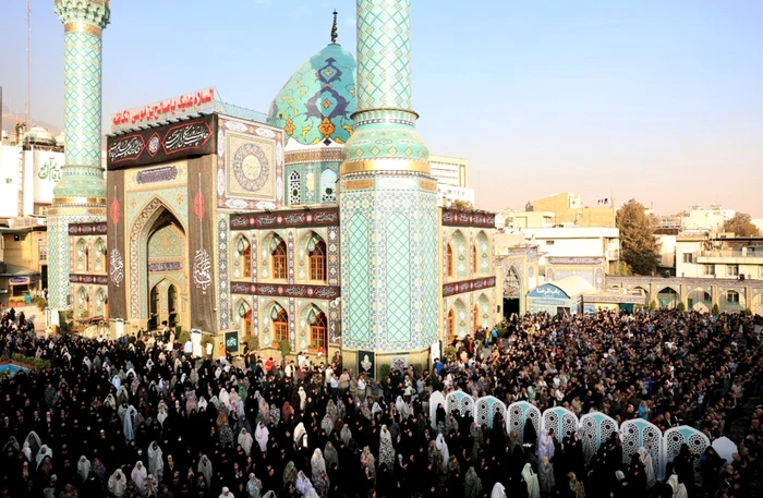 Rugăciune colectivă pentru ploaie la Teheran FOTO: EPA EFE