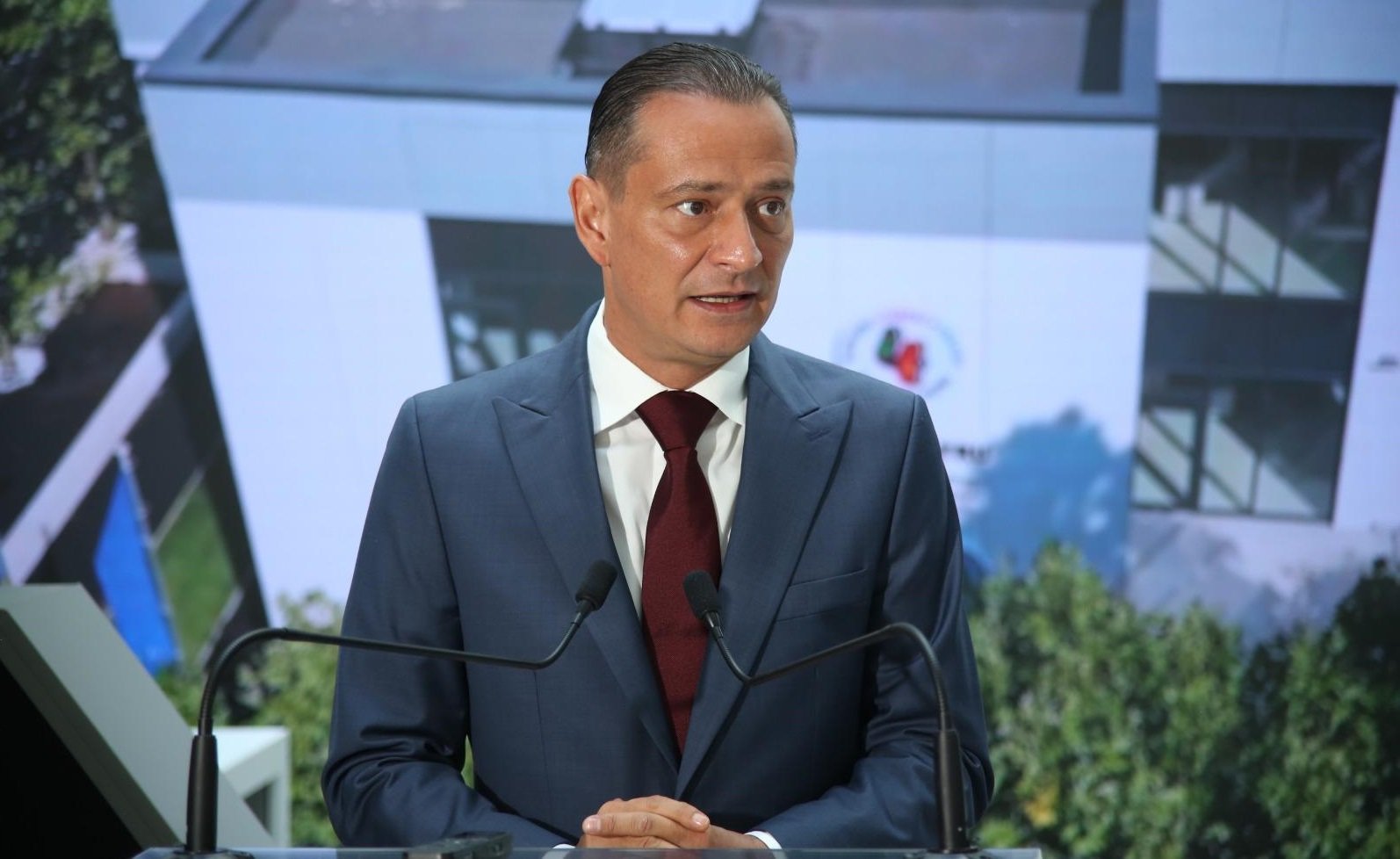 Mă angajez ca în primele zile de mandat la primăria generală că facem expropierea pentru strada Drumul Brățării