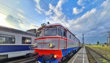 Un tânăr de 26 de ani a fost găsit mort într-o toaletă a trenului Iași–București