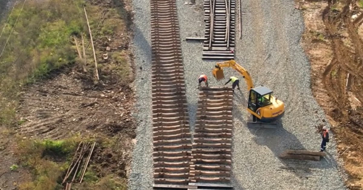 Familia Umbrărescu readuce la viață combinatul Oțelu Roșu, după ani de stagnare. Se pregătește reluarea producției de fier beton și sârmă