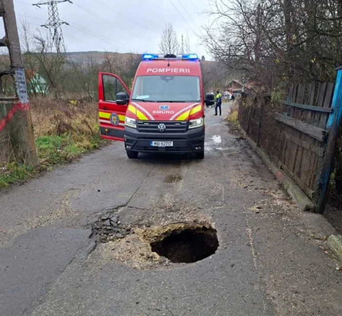 Doi bărbați au fost răniți. FOTO: ISU Hunedoara