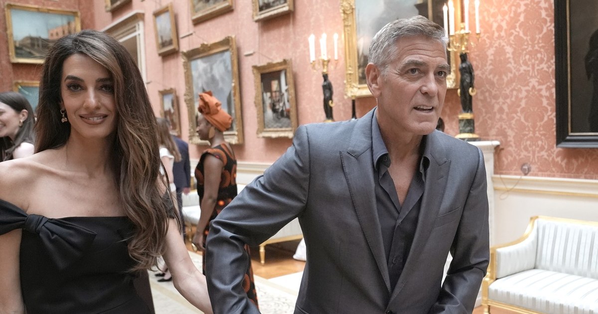 George Clooney a început să bea din nou după eșecul de pe Broadway. Soția sa, Amal, amenință că îl părăsește