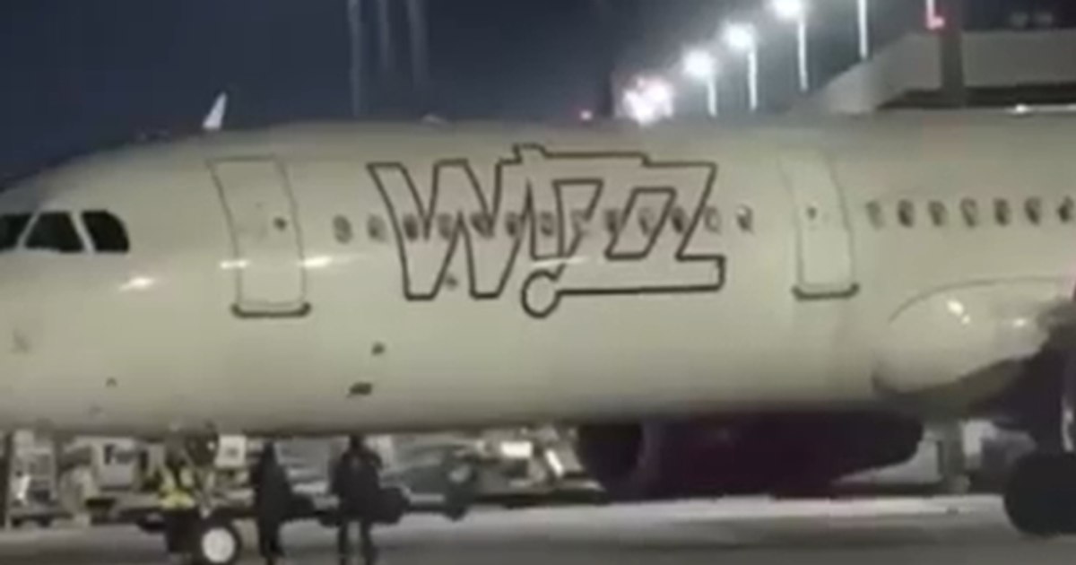 Precedent periculos creat de doi pasageri români: britanicii fug și ei pe pista aeroportului din Koln