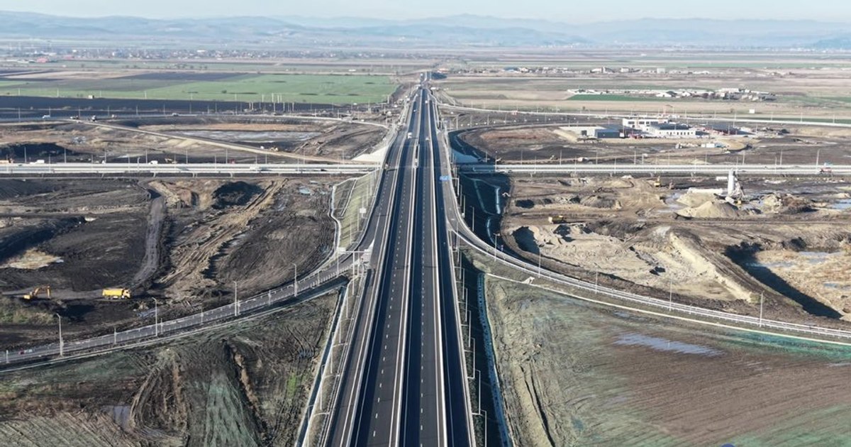 Cum arată din dronă lotul autostrăzii A7 care se deschide complet traficului de la ora 15.00