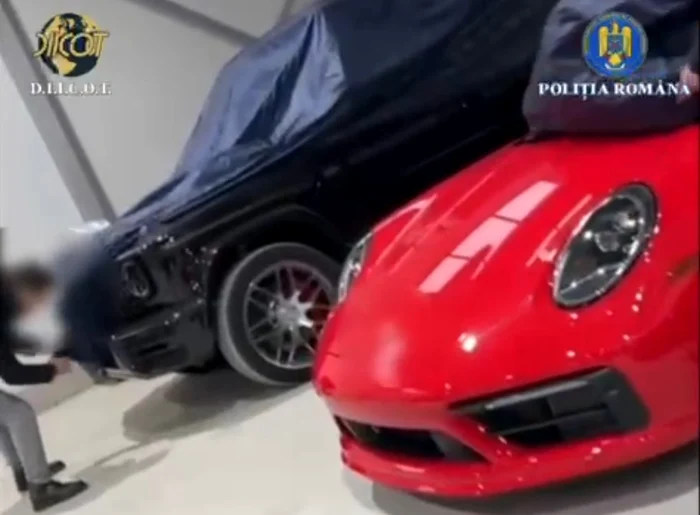DIICOT a pus sechestru pe șapte autoturisme de lux FOTO: Captură video/ DIICOT