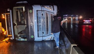 LIVE TEXT Trafic îngreunat pe mai multe artere de circulație din România. Carosabilul umed, zăpada și ceața pun serioase probleme șoferilor