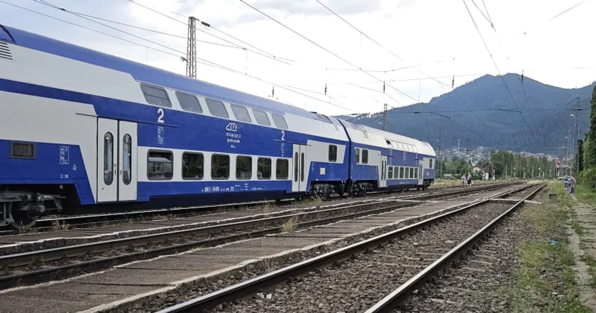 Incident grav pe calea ferată: un tren de pasageri a lovit o osie plasată intenționat pe șine. CFR investighează un posibil act de sabotaj