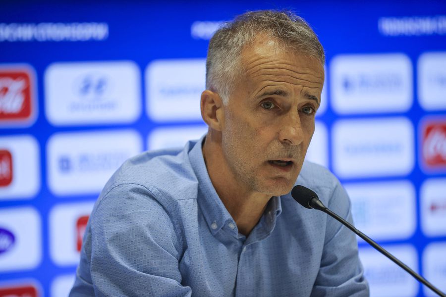 Dialog cu fostul coechipier bosniac al lui Hagi și Popescu la Barcelona: „Când am văzut ce a făcut Gică la antrenament, m-am dat la o parte!” + Ce crede că va fi în Bosnia - România