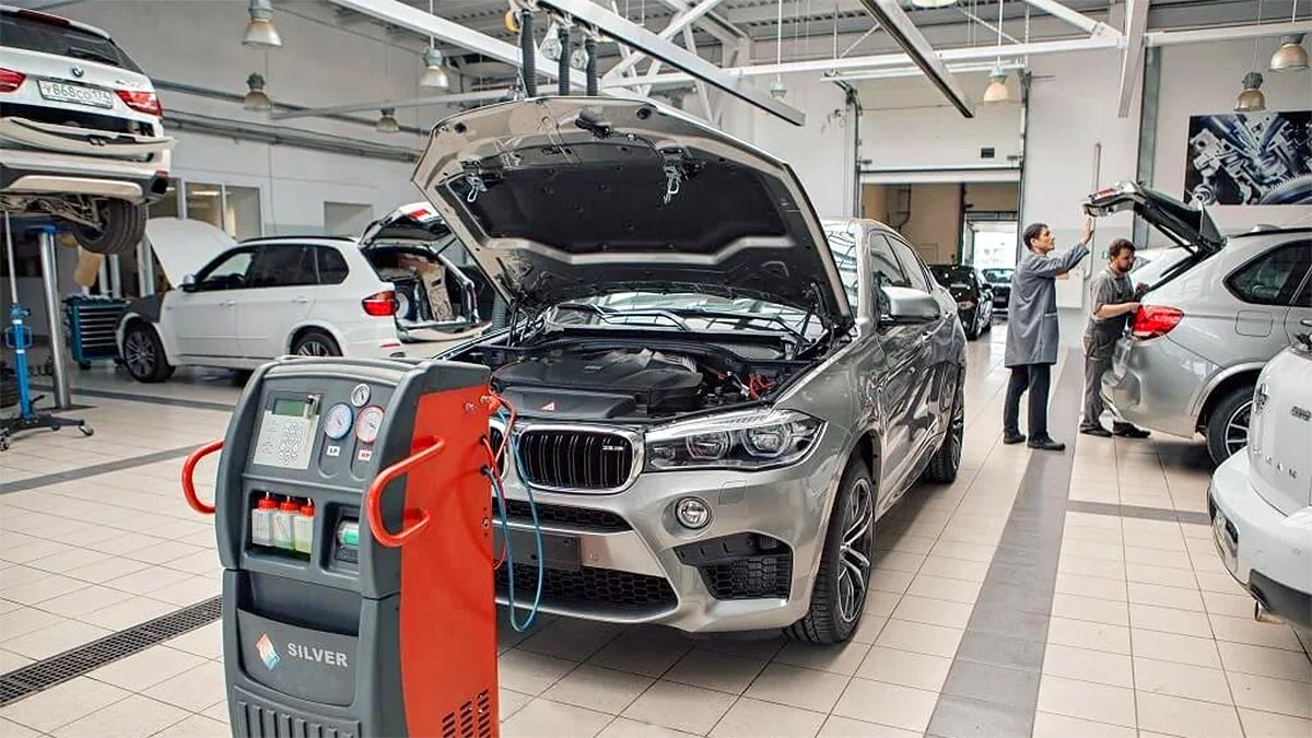 BMW recomandă ca uleiul în cutiile sale automate să nu fie schimbat niciodată, însă ZF spune altceva în documentele interne | PiataAuto.md