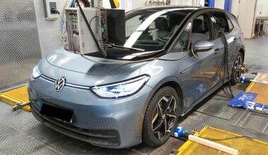 (VIDEO) Germanii de la ADAC au testat 13 maşini electrice şi plug-in hibride în laborator, măsurându-le câmpul electromagnetic, alături de una cu combustie | PiataAuto.md