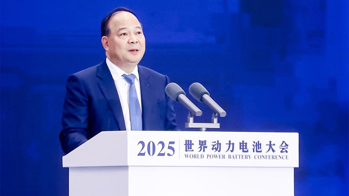 Şefii marilor companii chinezeşti au spulberat speranţele pentru bateriile cu stare solidă, anunţând la unison că va mai dura mult până acestea ar putea fi gata de producţie | PiataAuto.md