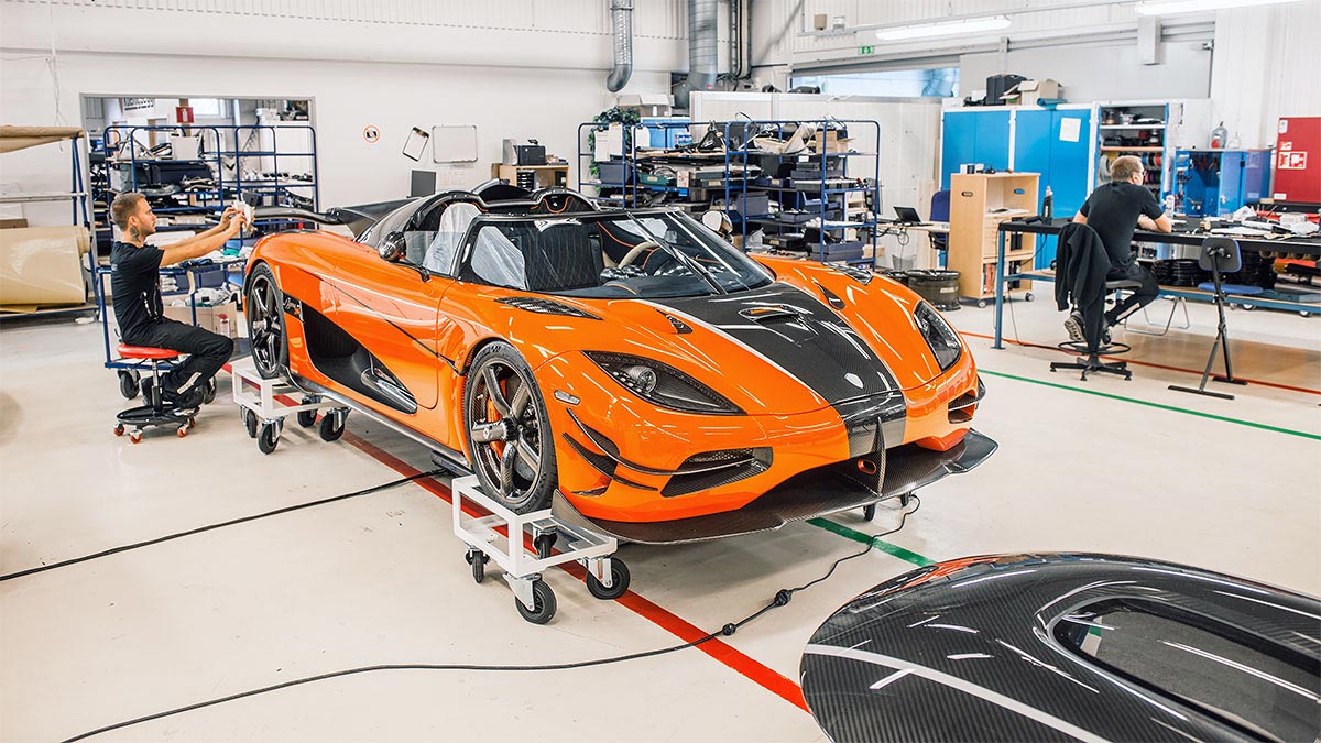 (VIDEO) Şeful Koenigsegg s-a înfuriat pe un youtuber care a declarat că maşina sa se strică în permanenţă şi-l acuză de minciuni | PiataAuto.md