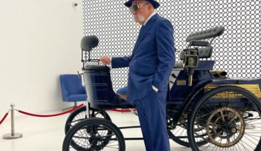 „I-am transmis-o șefului meu. Pentru un exemplar am avut 12 milioane”