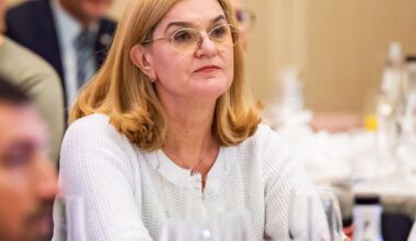 „Să fie și funcționarii premiați, nu doar sportivii”