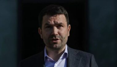 Cătălin Drulă: New York e de vreo 4 ori mai mare decât Bucureştiul şi, totuşi, e condus de un singur primar / Experimentul celor 6 oraşe, introdus în 2001 de Adrian Năstase, ca să îi ia atribuţii primarulului Băsescu, trebuie să se încheie