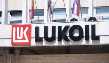 Lukoil în vizorul Carlyle Group: Rețeaua valorează 22 de miliarde de dolari - Mediafax
