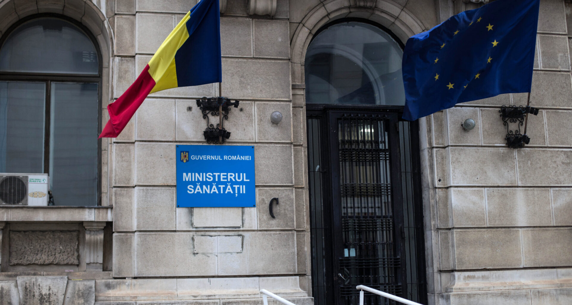 Activitatea clinicii stomatologice din Capitală unde a murit fetița de 2 ani, suspendată