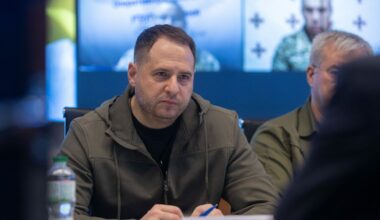 Șeful de cabinet al lui Zelenski demisionează în contextul celui mai mare scandal de corupție din Ucraina