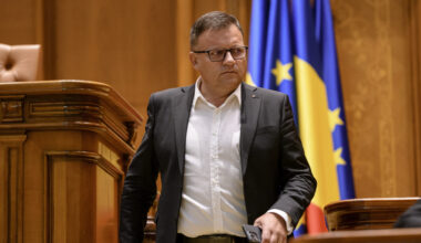 Să trăiască prima lună de mandat cu salariul minim