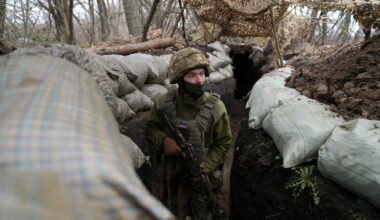 Soldat rus condamnat pe viață în Ucraina pentru uciderea unui prizonier de război