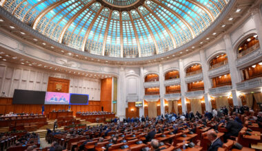 35% din români ar vota AUR dacă s-ar organiza alegeri săptămâna viitoare / 49% ar susține posibila suspendare a președintelui Nicușor Dan