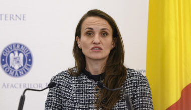 Oana Țoiu, după retragerea soldaților americani: „Nu ne bucurăm, dar o respectăm” - Mediafax