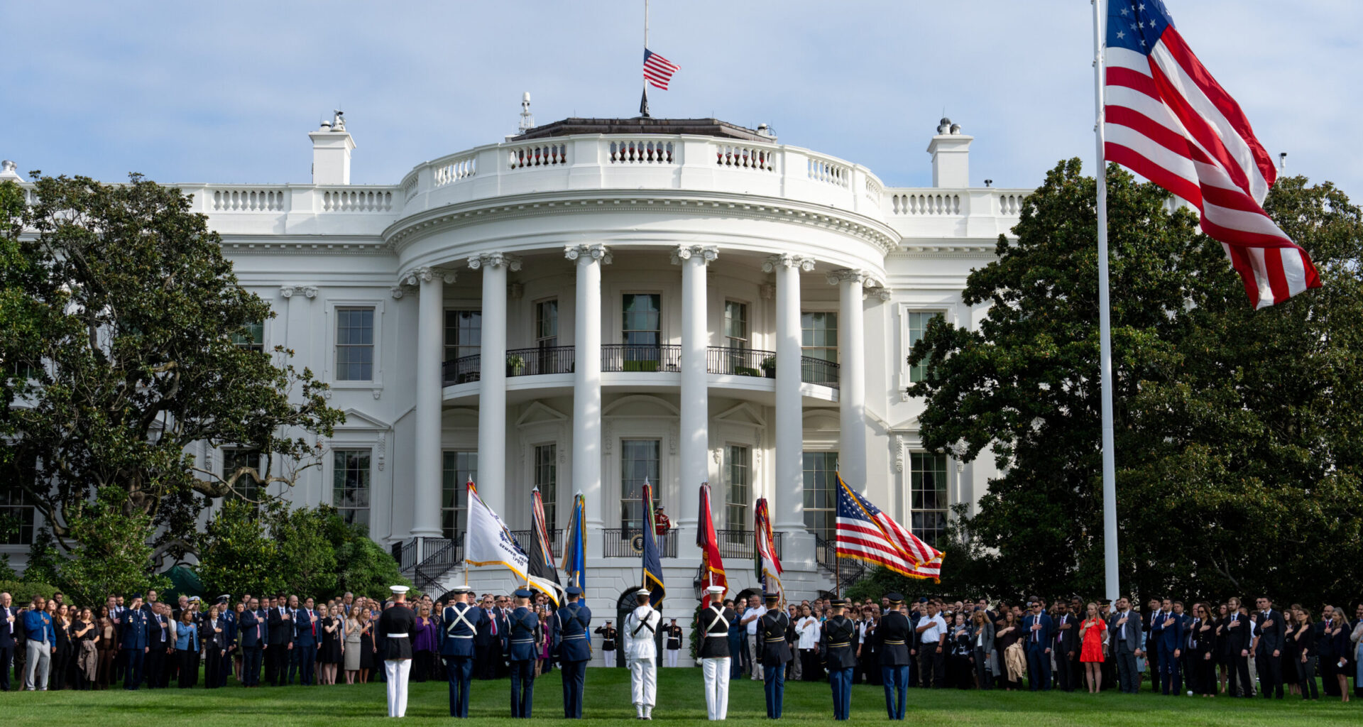 Afganii din SUA, apel la Donald Trump după atacul armat de la Washington DC