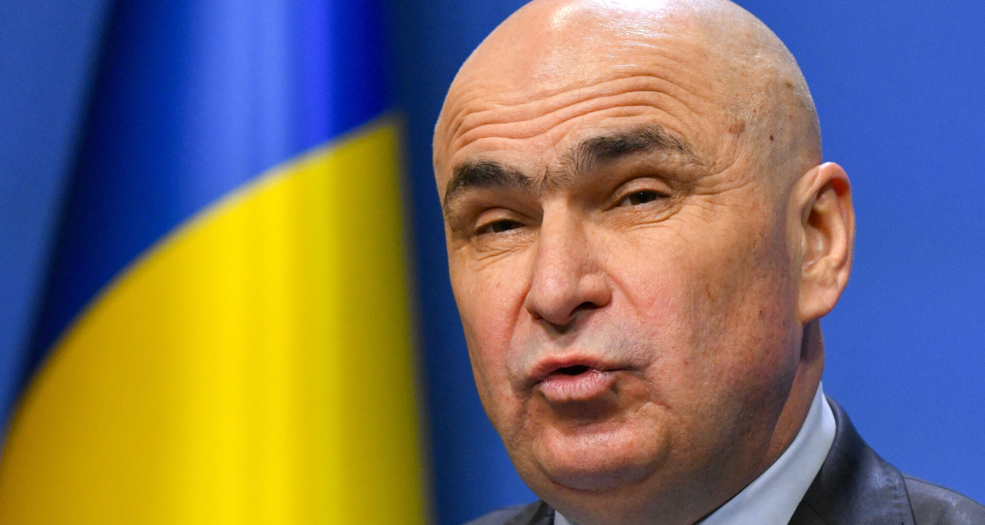 Contul oficial al premierului Ilie Bolojan, localizat în Hong Kong