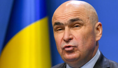 Contul oficial al premierului Ilie Bolojan, localizat în Hong Kong