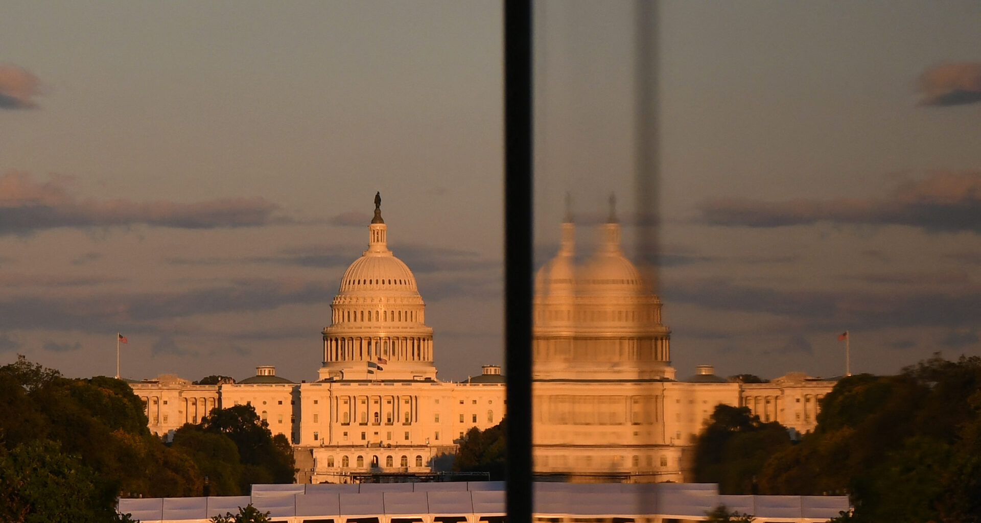 Senatul american pune capăt blocajului guvernamental. Un grup de democrați a votat alături de republicani