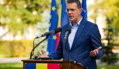 „Fac acest gest cu asumare și respect față de Armata Română. România și Europa sunt sub asaltul Rusiei”