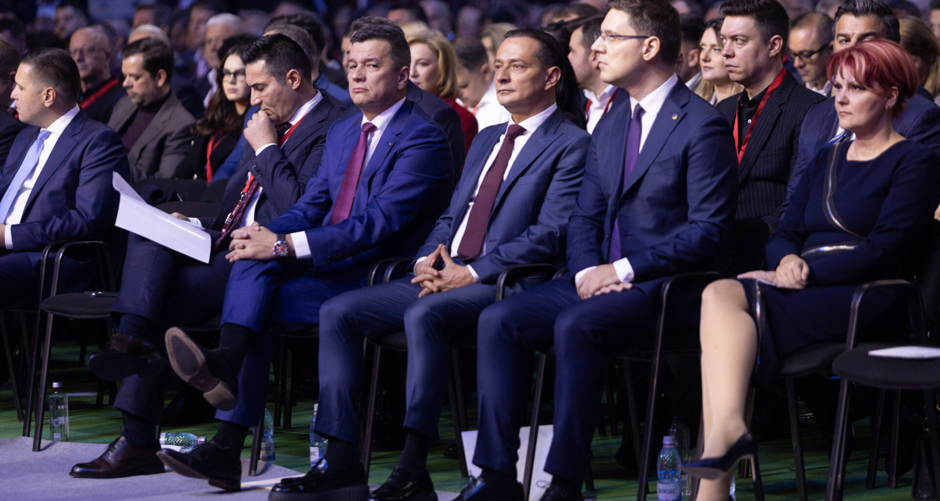 3.000 de delegați îl vor alege președinte pe Sorin Grindeanu / Foşti preşedinţi ai partidului, prezenţi în sală / Statutul PSD, modificat / Atacuri dure la adresa partidelor de dreapta