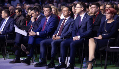 3.000 de delegați îl vor alege președinte pe Sorin Grindeanu / Foşti preşedinţi ai partidului, prezenţi în sală / Statutul PSD, modificat / Atacuri dure la adresa partidelor de dreapta