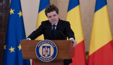 Nu e normal să ai pensia cât salariul. Trebuie să găsim un echilibru / Președintele spune că „există un grad de flexibilitate în discuțiile cu Comisia”